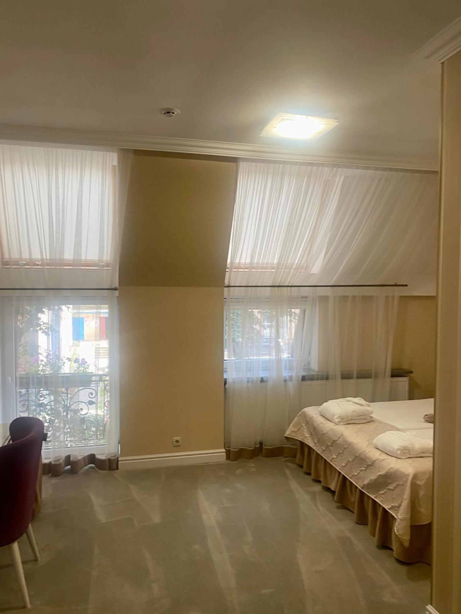 Boutique Hotel Deluxe Kamianets-Podilskyi Exterior photo