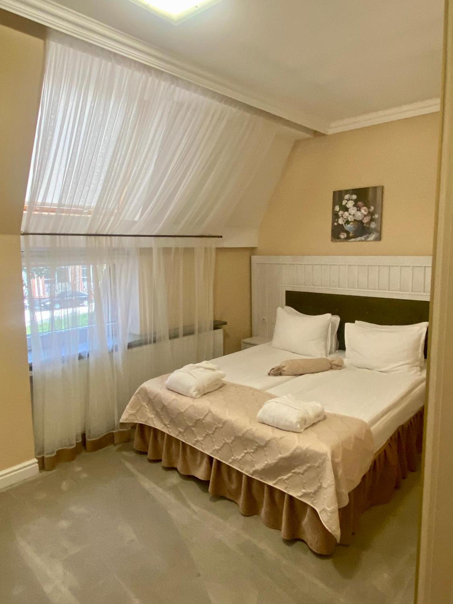 Boutique Hotel Deluxe Kamianets-Podilskyi Exterior photo