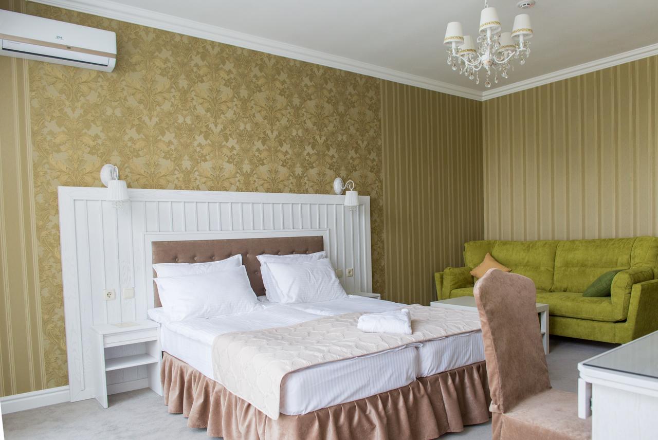 Boutique Hotel Deluxe Kamianets-Podilskyi Exterior photo